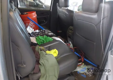 2003 Chevrolet Avalanche 1500 z USA, uszkodzony, nr VIN 3GNEC13T63G200848